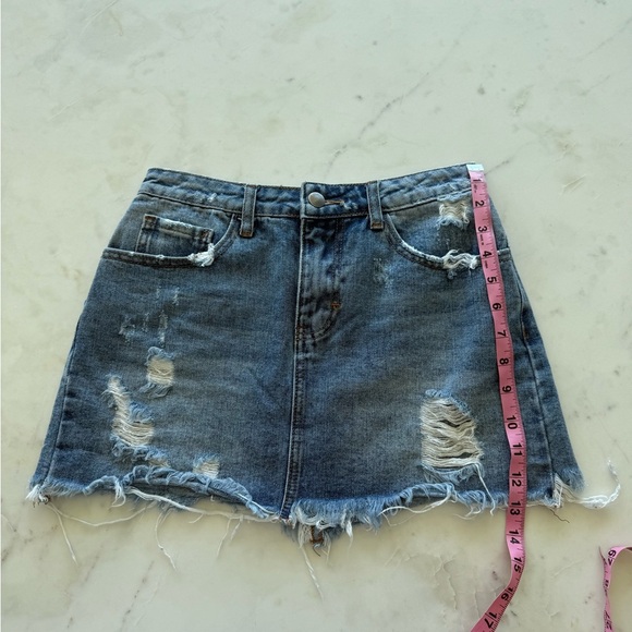 Superdown - Picture 7 of 8